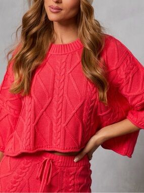 Cable-Knit Cropped Sweater & shorts in Coral Pink